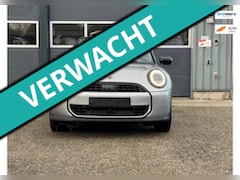 MINI Cooper - 1.5 C Favoured S