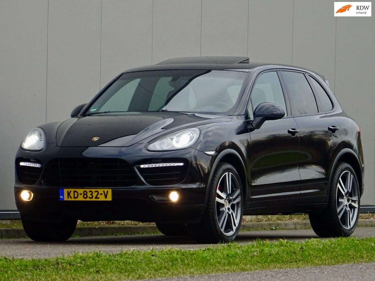 Porsche Cayenne - 4.8 Turbo /// FULL OPTIONS / Nieuw-Staat ! - AutoWereld.nl