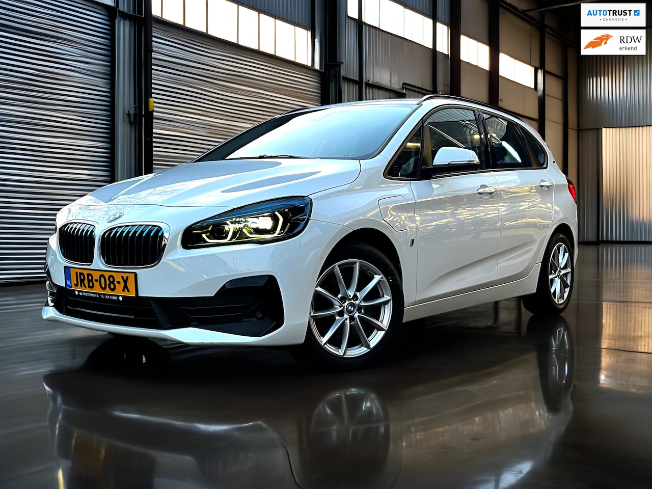 BMW 2-serie Active Tourer - 225xe iPerformance eDrive Edition Navi_Cruise_LEDStoelverw - AutoWereld.nl