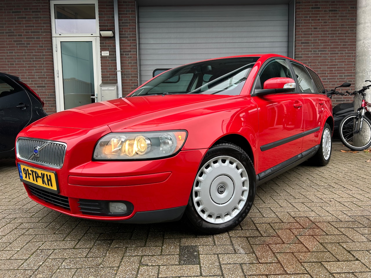Volvo V50 - 2.4 Geartronic(EERSTE EIGENAAR/AIRCO) - AutoWereld.nl