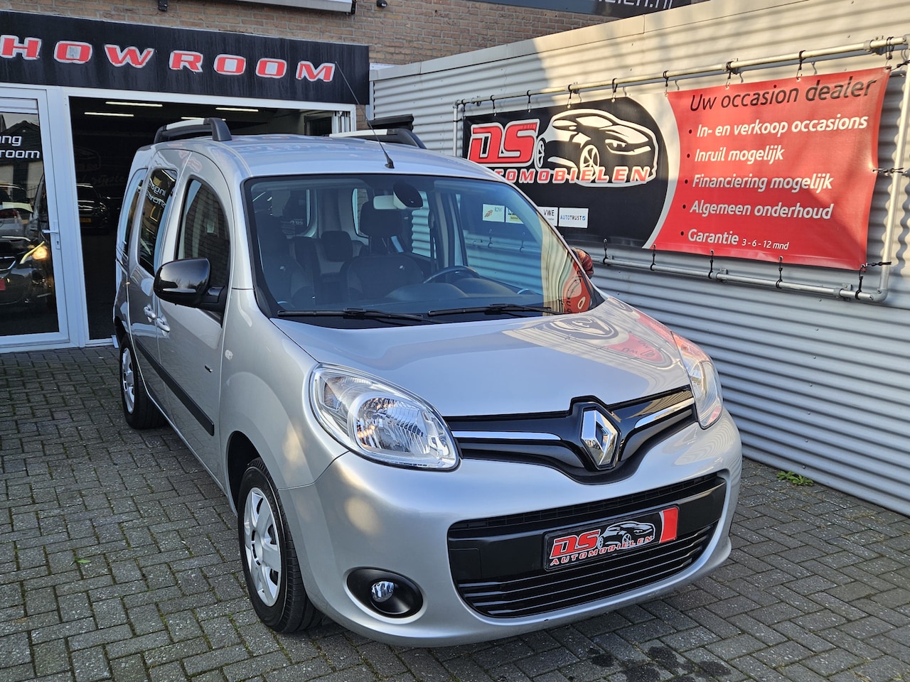 Renault Kangoo Family - Renault 1.2 TCe / Automaat / Zeer nette wagen 1.2 TCe *** AUTOMAAT -AIRCO-ELECTR.RAMEN-CV- - AutoWereld.nl