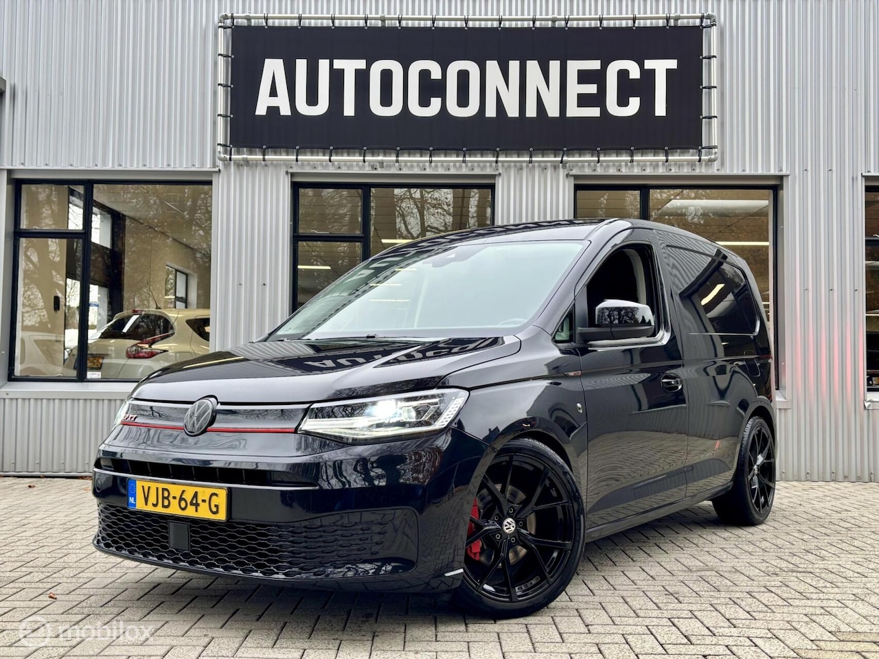 Volkswagen Caddy Cargo - 2.0 TDI 1st Edition. LEDER, CRUISE, NAVI, VOL OPTIES! - AutoWereld.nl