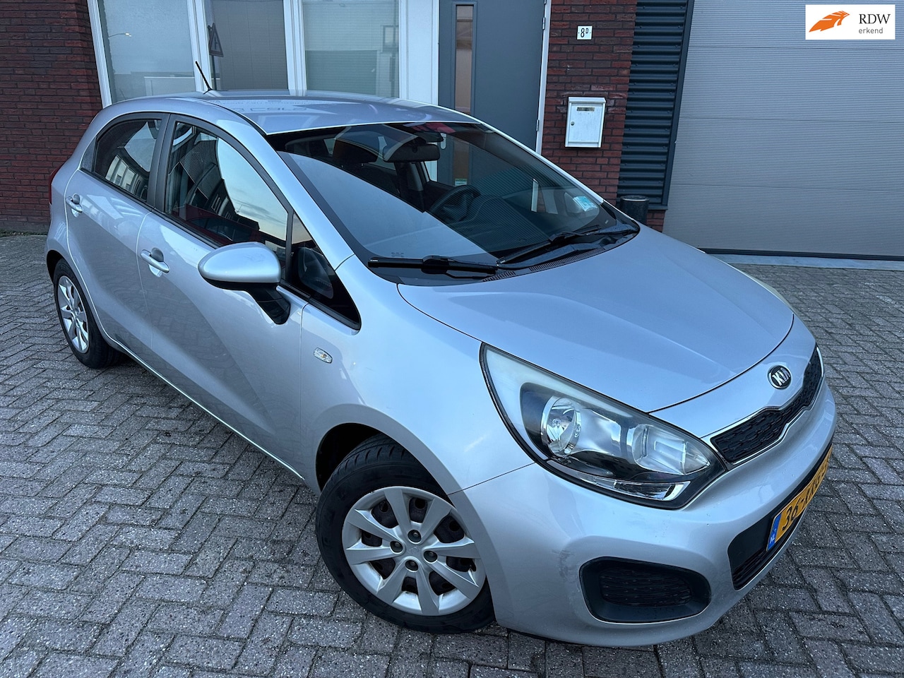 Kia Rio - 1.2 CVVT Comfort Pack / Navi / Camera / Airco / 5DRS / NAP - AutoWereld.nl