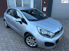 Kia Rio - 1.2 CVVT Comfort Pack / Navi / Camera / Airco / 5DRS / NAP