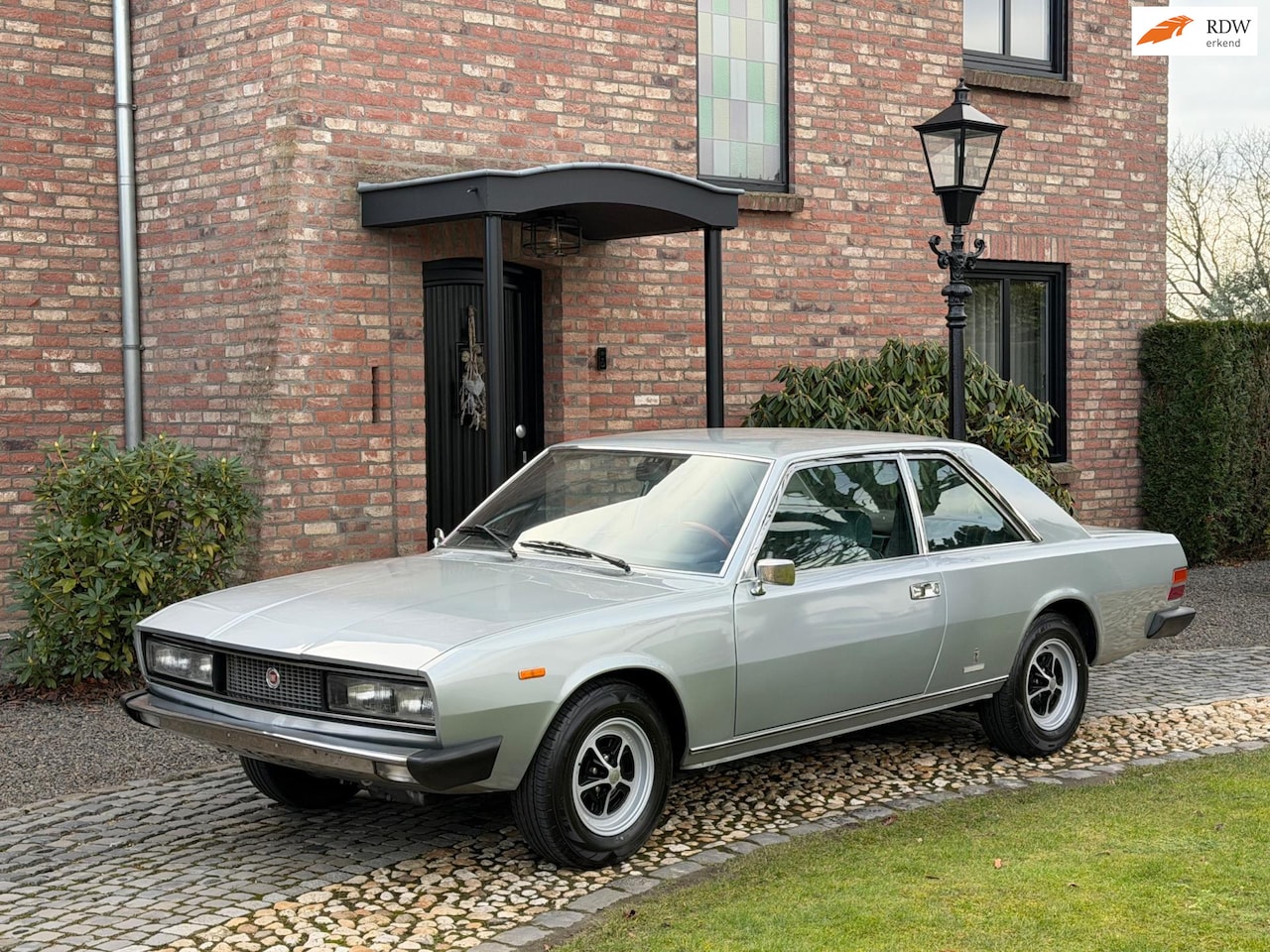 Fiat 130 - 3200 Coupé 5-gang - AutoWereld.nl