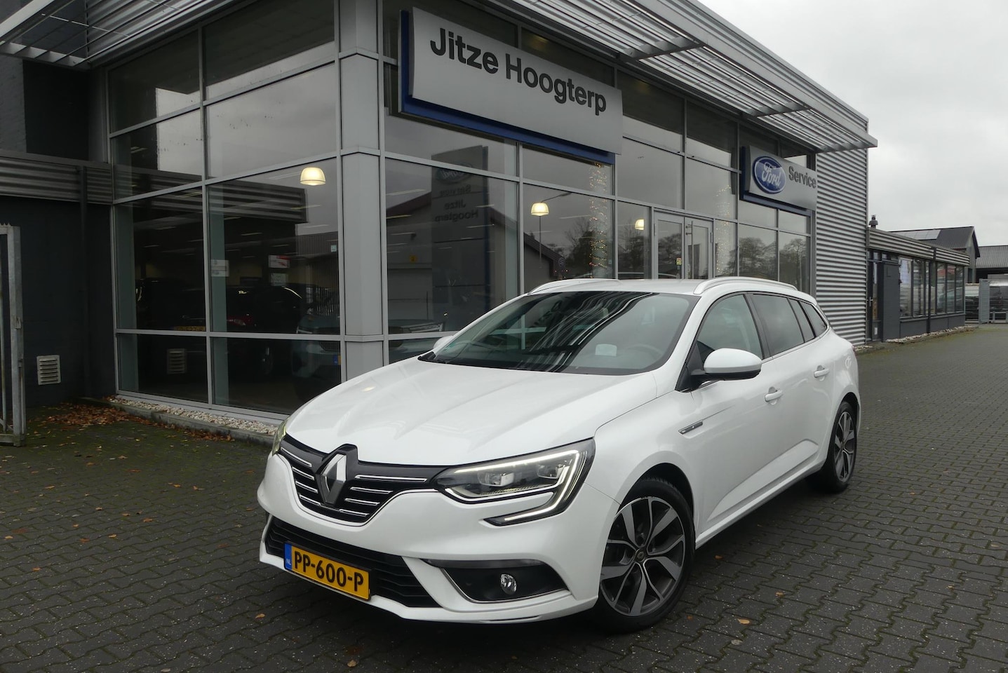 Renault Mégane Estate - 1.2 TCe GT-Line 1.2 TCe GT-LINE ,TREKHAAK (1.700KG), CRUISE, CLIMA, NAVI, CAMERA, PDC V&A, 157.503KM - AutoWereld.nl