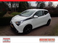 Toyota Aygo - 1.0 VVT-i 72pk 5D x-play bij specialist met 12 maanden BOVAG garantie