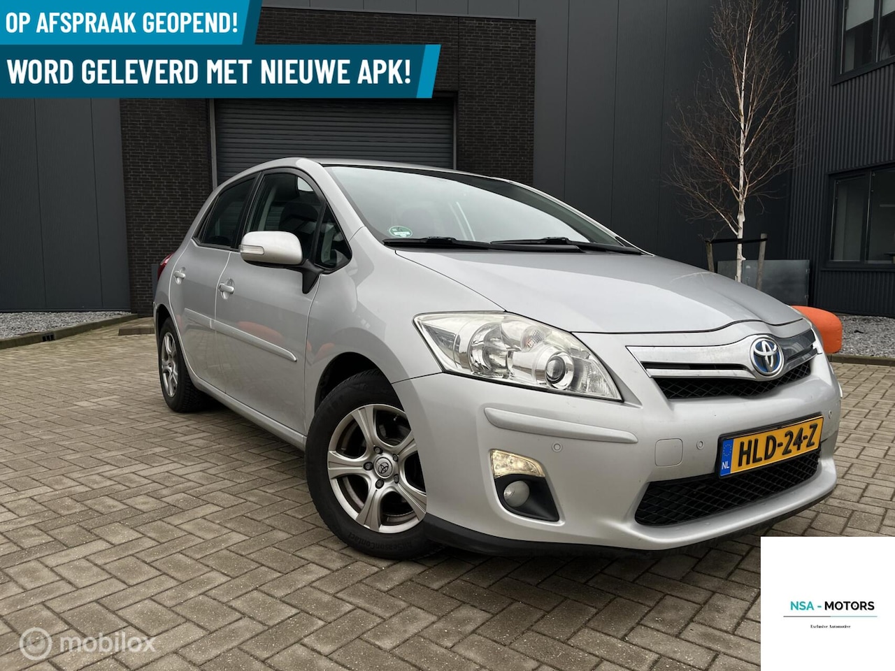 Toyota Auris - 1.8 Full Hybrid Executive 1.8 Full Hybrid Executive - AutoWereld.nl