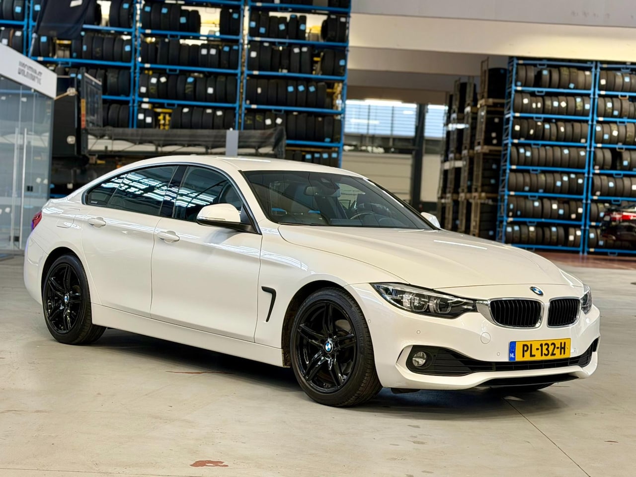 BMW 4-serie Gran Coupé - 420i High Executive|Leer|Parelmoer wit|Orgineel Nederlands|Camera - AutoWereld.nl