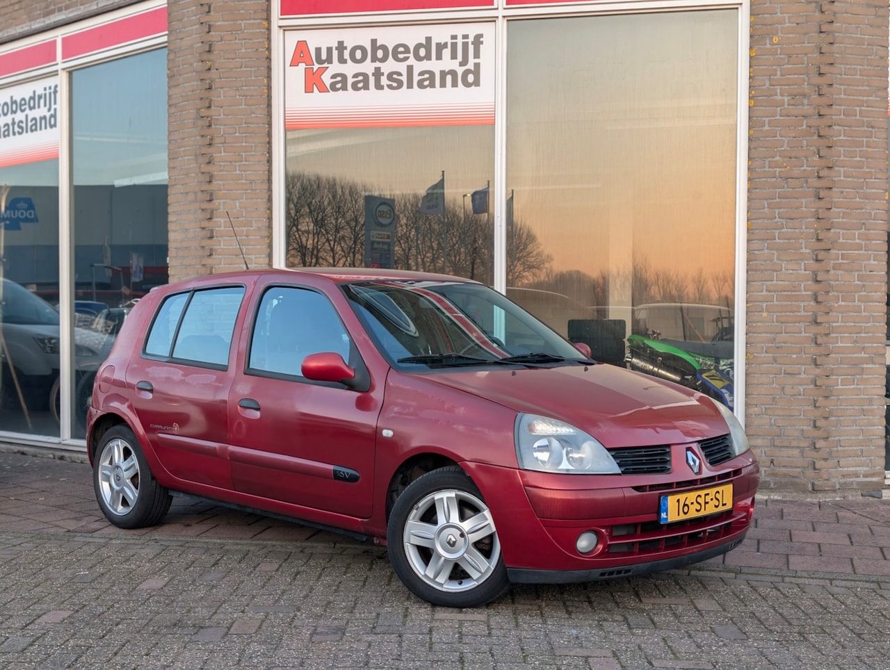 Renault Clio - 1.2-16V Community - APK 28-08-2026 - - AutoWereld.nl