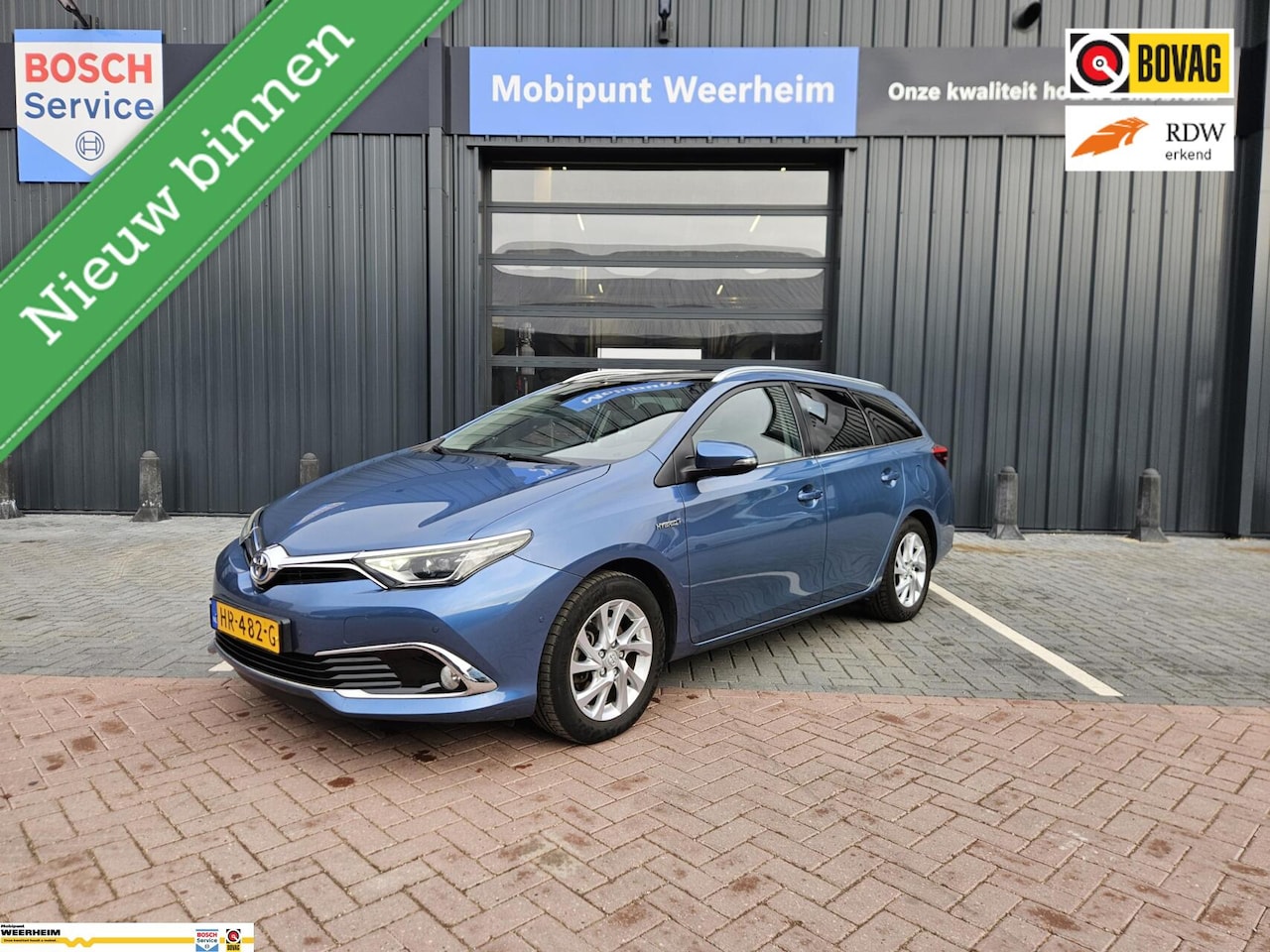 Toyota Auris - 1.8 Hybr Exec, PANO-DAK, Trekhaak, winterset, etc! - AutoWereld.nl