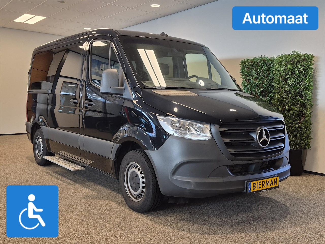 Mercedes-Benz Sprinter - L1H1 Rolstoelbus Automaat 4+1 - AutoWereld.nl