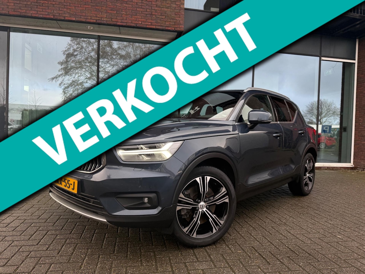 Volvo XC40 - 1.5 T4 Recharge Inscription - Automaat - Navi - Camera - Parkeerhulp - Climate - AutoWereld.nl