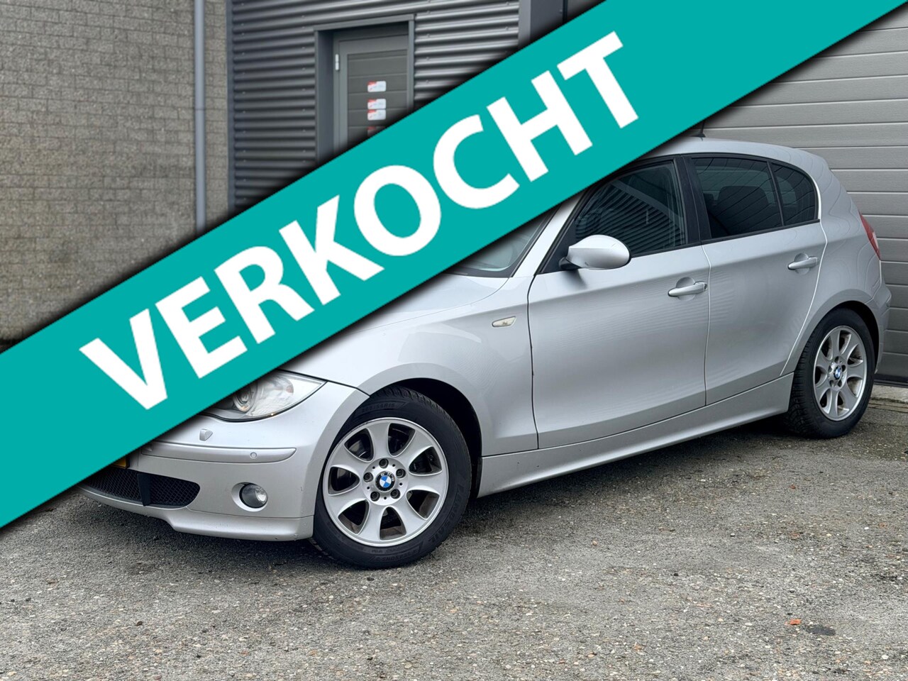 BMW 1-serie - 120i AUT High Executive - AutoWereld.nl