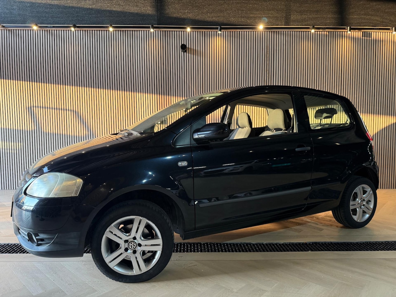 Volkswagen Fox - 1.2 Airco | Trekhaak | Elek-pakket - AutoWereld.nl