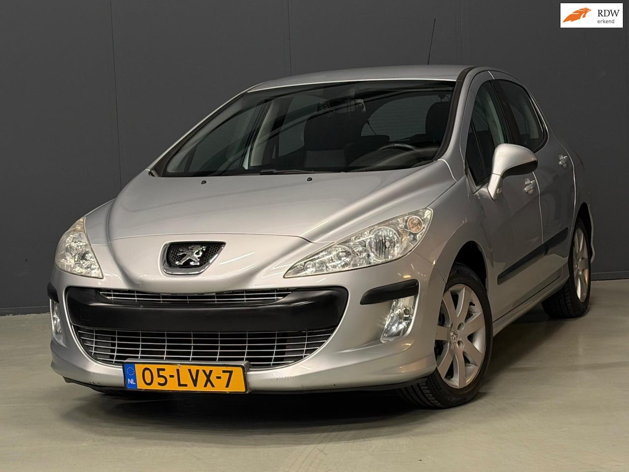 Peugeot 308 - 1.6 VTi XS AUTOMAAT AIRCO/CRUISE/ISOFIX - AutoWereld.nl
