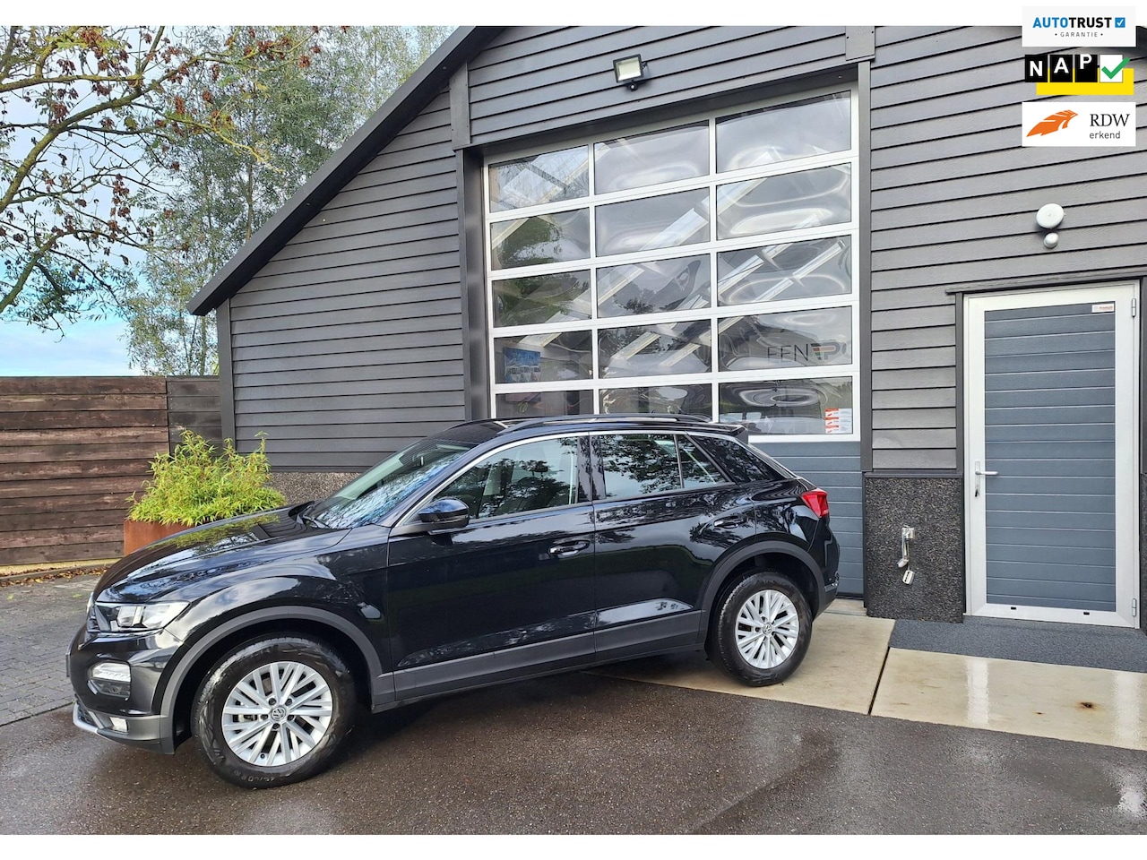 Volkswagen T-Roc - 1.0 TSI Style 1e Eig. !! BTW-Auto !! Full-map Navigatie, Apple Carplay / Android, Airco, A - AutoWereld.nl