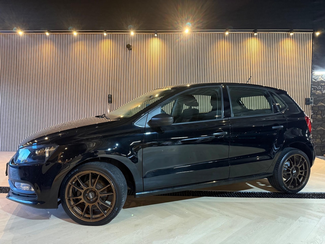 Volkswagen Polo - | Bluetooth | Elek-pakket | 5Deurs - AutoWereld.nl