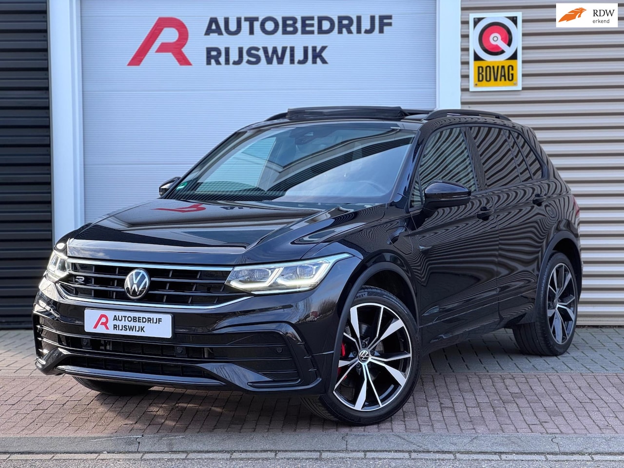 Volkswagen Tiguan - 1.4 TSI eHybrid R-Line Pano/Camera/Virtual/AppleCar - AutoWereld.nl