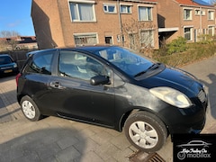 Toyota Yaris - 1.0 VVTi