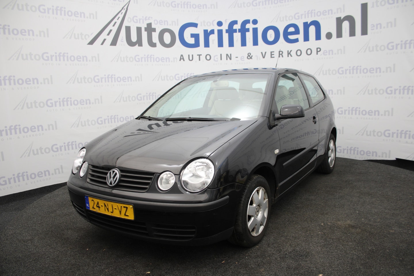 Volkswagen Polo - 1.4-16V Comfortline met leer, stoelverwarming, airco en cruise - AutoWereld.nl