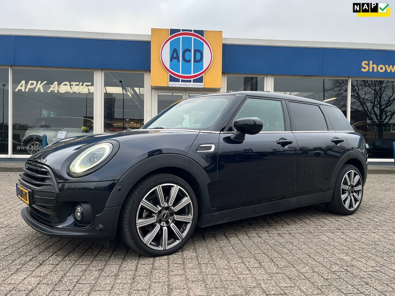 MINI Clubman - Mini 1.5 Cooper Richmond Park Edition | PanoramaDak | Orig. NL | - AutoWereld.nl