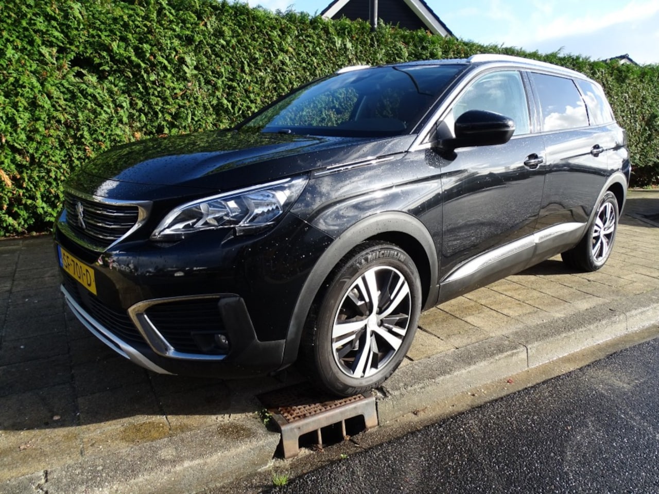 Peugeot 5008 - 1.2 PT 130Pk ALLURE--Automaat- 7 Pers-Media APP-Cruise-Pdc-Trkh-Pdc-Navi - AutoWereld.nl