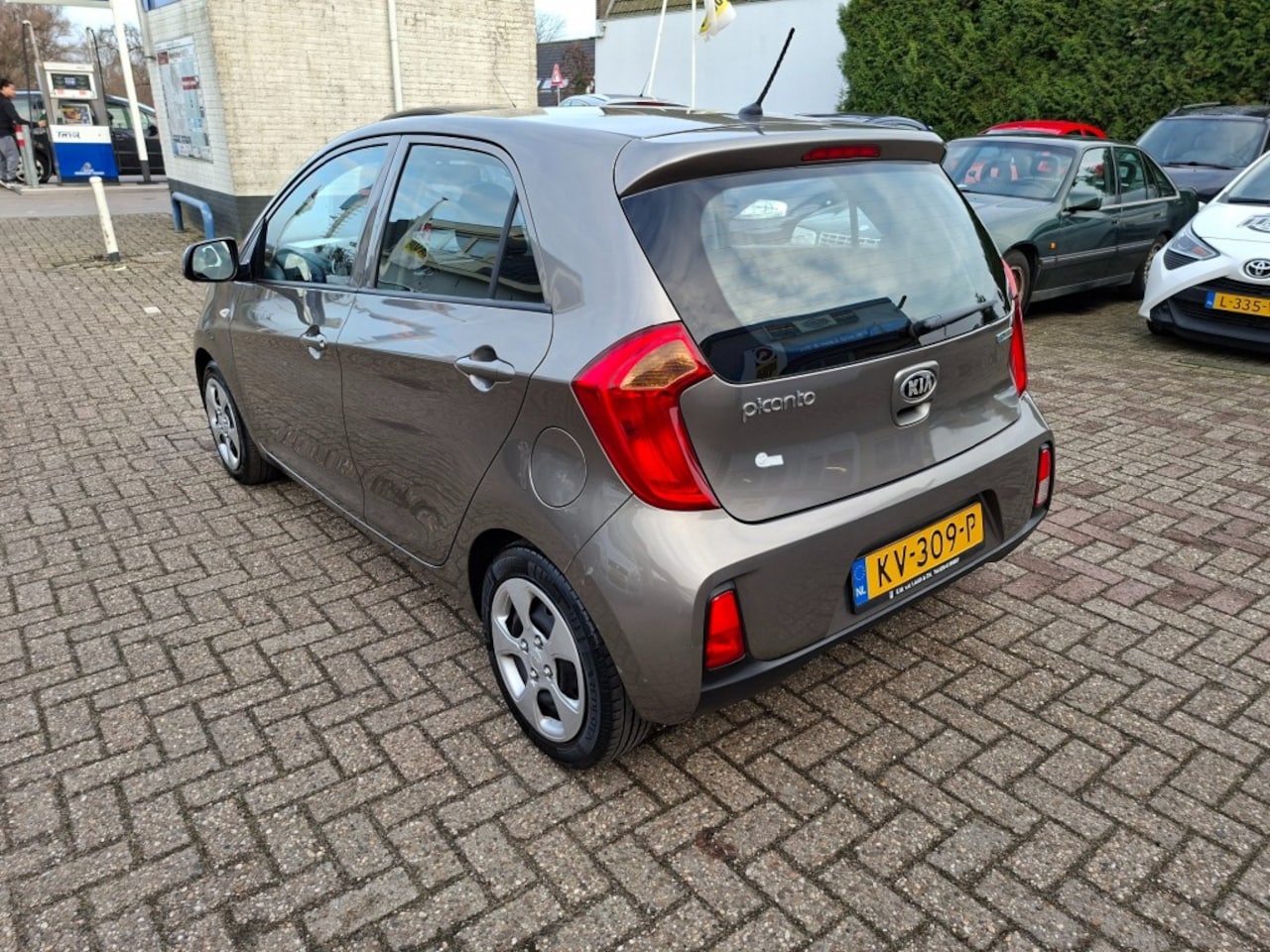 Kia Picanto - 1.0 CVVT Economy PlusLine RADIO CD/AIRCO/ELEC.RAMEN/CV