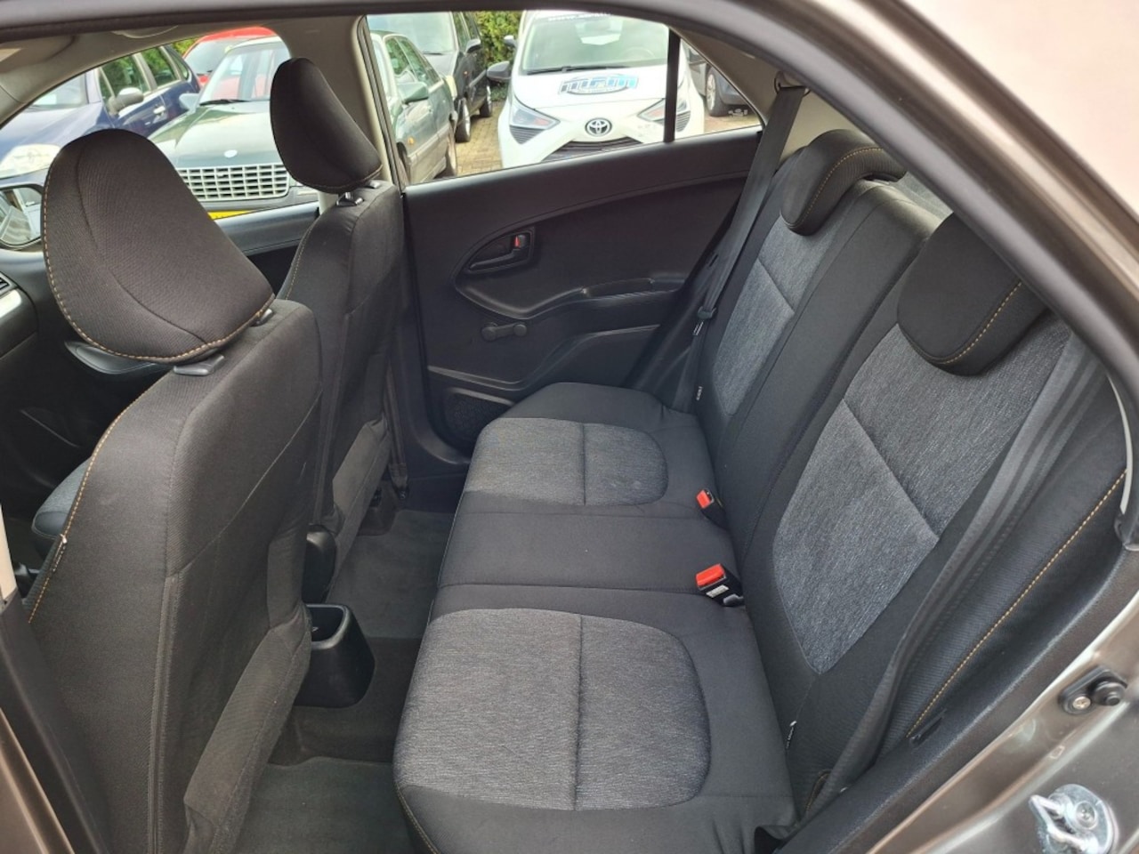 Kia Picanto - 1.0 CVVT Economy PlusLine RADIO CD/AIRCO/ELEC.RAMEN/CV