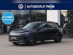 Volkswagen T-Roc - 1.5 eTsi R-Line First Edition 150PK / 110kW LED Matrix IQ.Light, 360° rondomzichtcamera, p