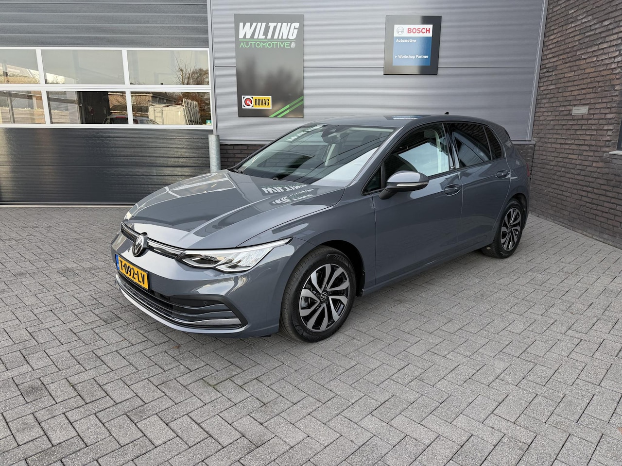 Volkswagen Golf - 2.0 TDI Style 2.0 TDI Style - AutoWereld.nl