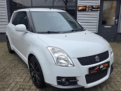 Suzuki Swift - 1.6 Sport *CLIMA-NAVI-KEYLESSGO