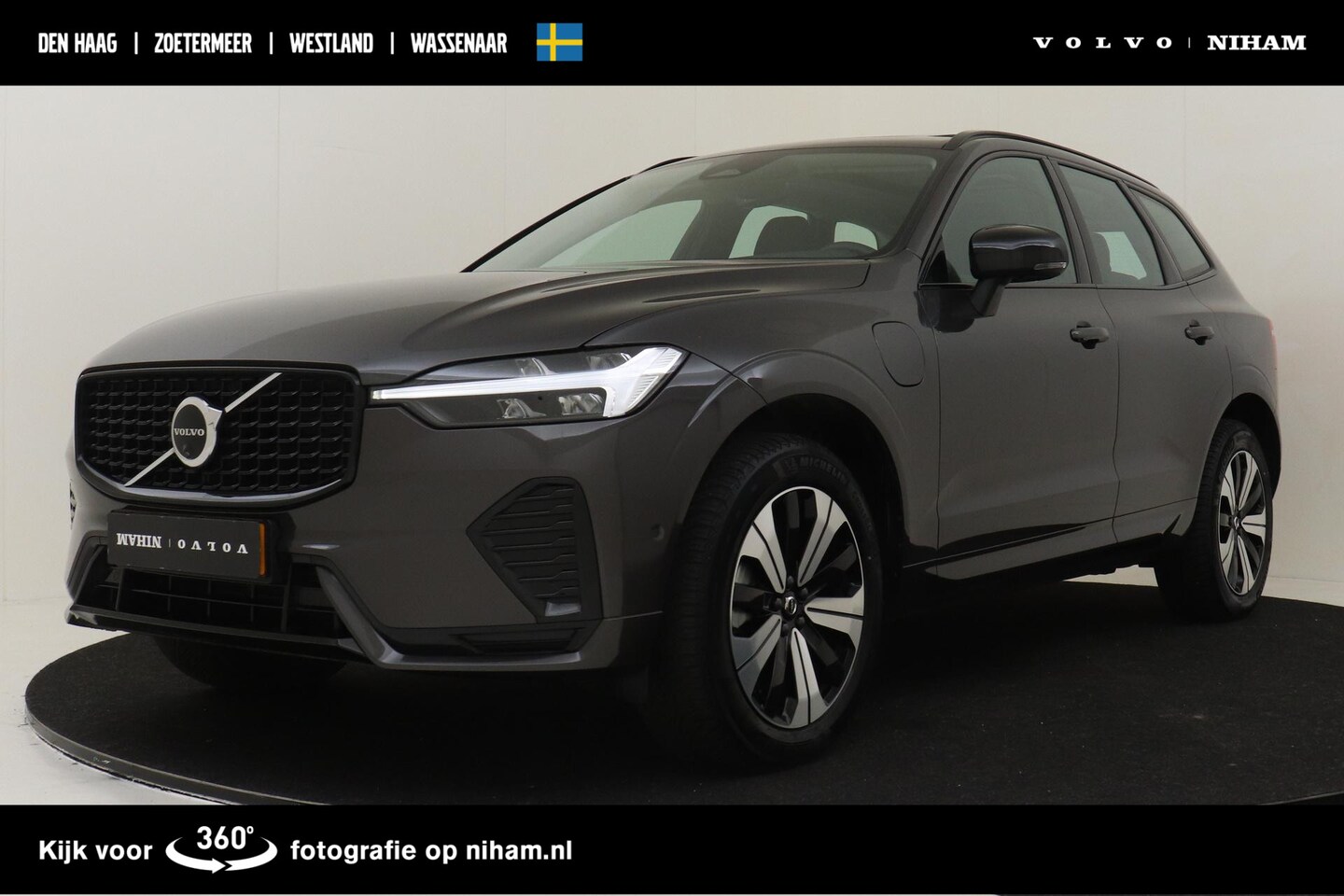Volvo XC60 - T6 PLUG-IN HYBRID AWD PLUS DARK -PANO.DAK|POWER-SEATS|360°CAM|TREKHAAK|ADAP.CRUISE - AutoWereld.nl