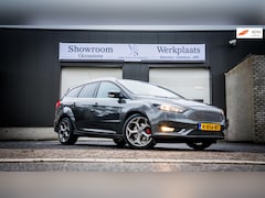 Ford Focus Wagon - 1.5 Titanium NWE RIEM STOELVW STUURVW