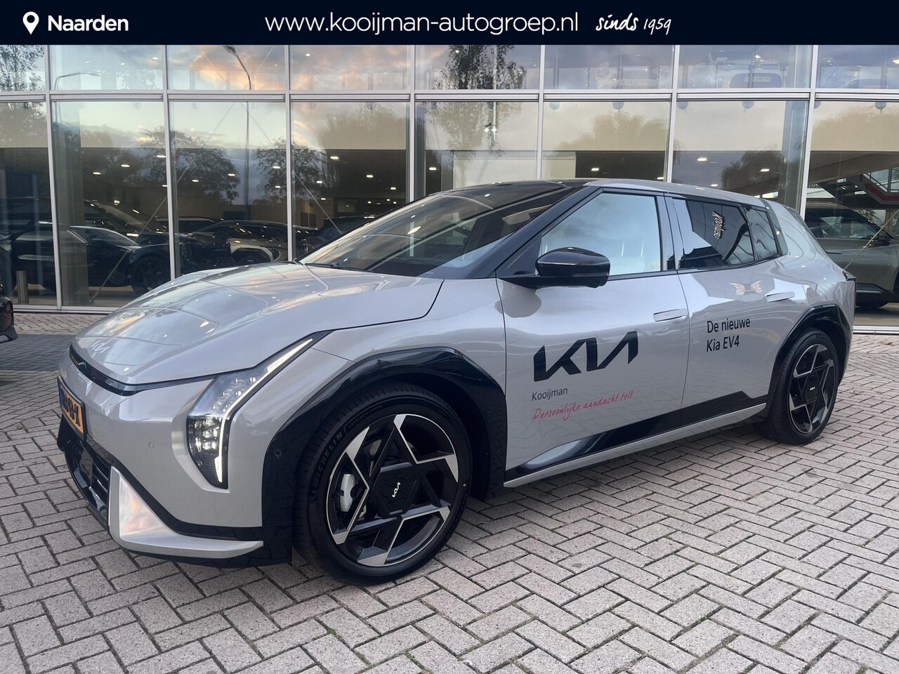 Kia EV4 - GT-PlusLine 81.4 kWh Bel ons voor een scherpe offerte!! DEMO VOORDEEL / BIJTELLING 17% - AutoWereld.nl