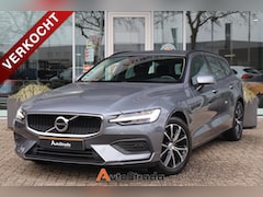 Volvo V60 - B3 Momentum Advantage 163pk | Stoelverwarming | Dodehoek | Camera | Trekhaak | ACC | Clima