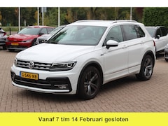 Volkswagen Tiguan - 1.5 TSI ACT Highline Business 3x R-Line / CarPlay / Keyless / Dodehoek / 19'' / Navigatie
