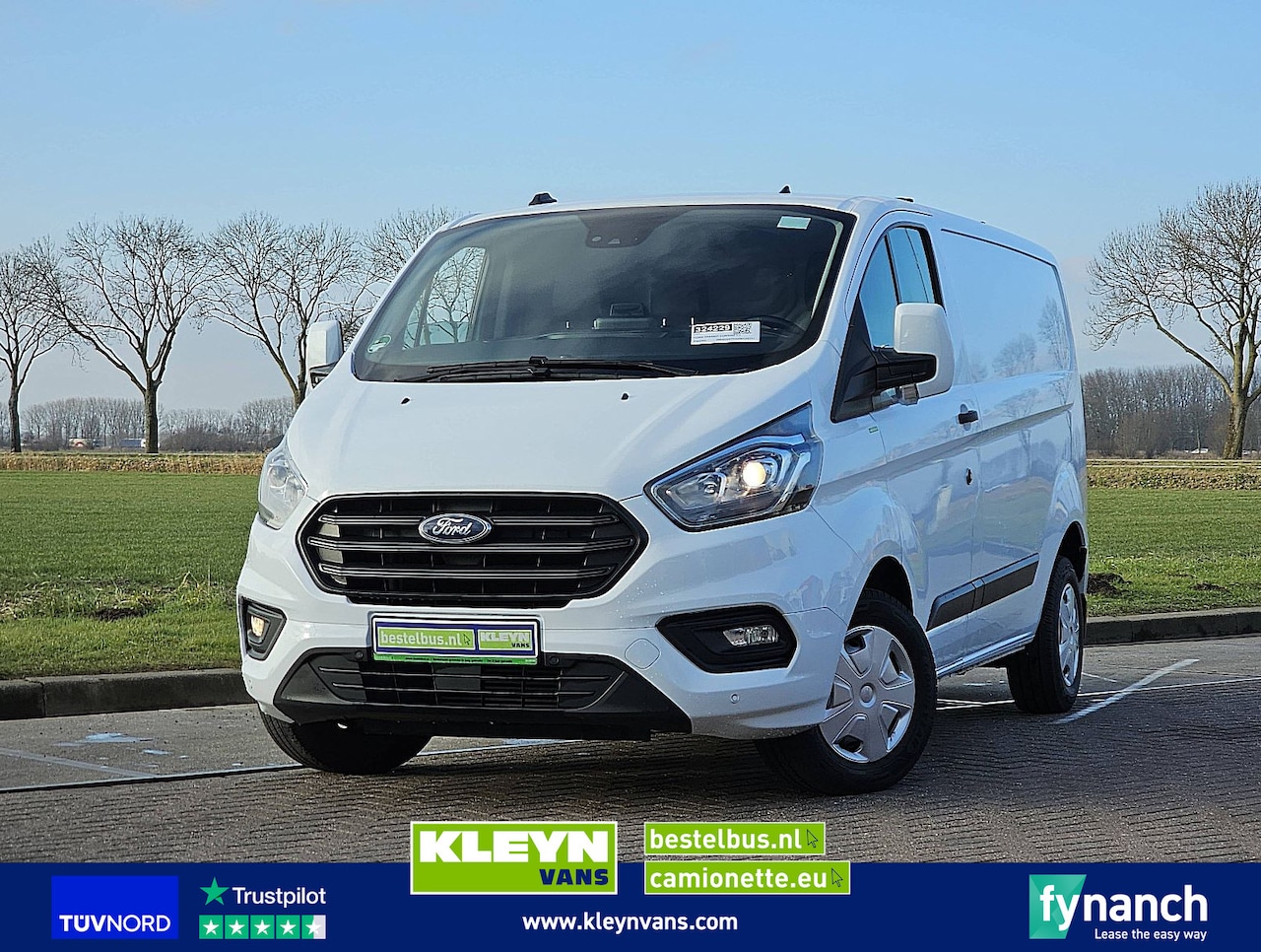 Ford Transit Custom - 2.0 L1H1 Navi Euro6 130P - AutoWereld.nl