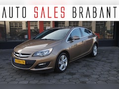 Opel Astra - 1.4 Turbo Edition