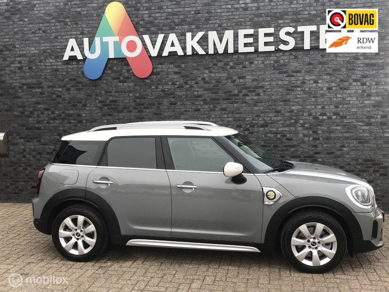 MINI Countryman - 2.0 Cooper S E ALL4 Essential 2.0 Cooper S E ALL4 Essential - AutoWereld.nl
