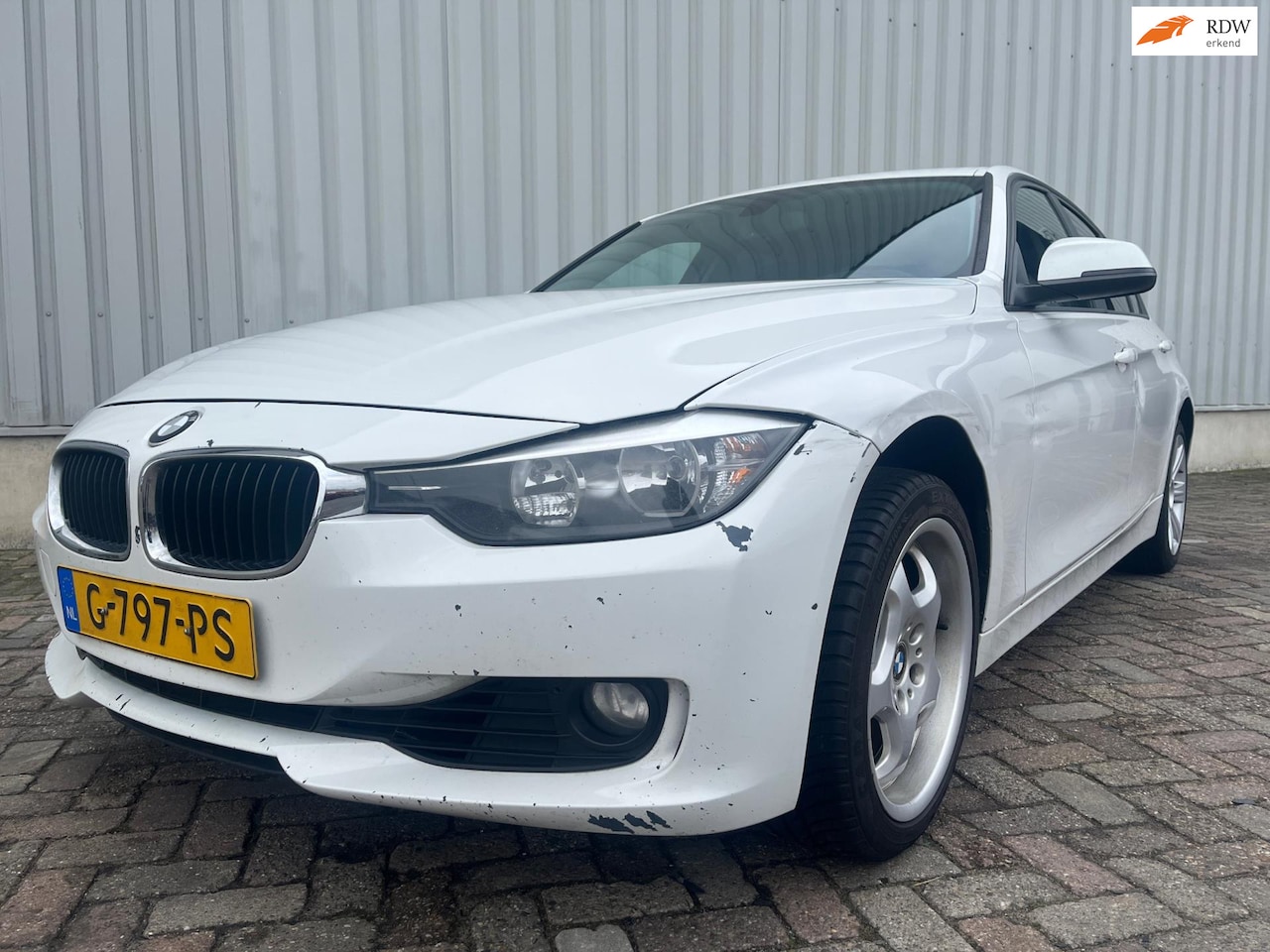 BMW 3-serie - 328i Executive - Motor Defect - Schade - AutoWereld.nl
