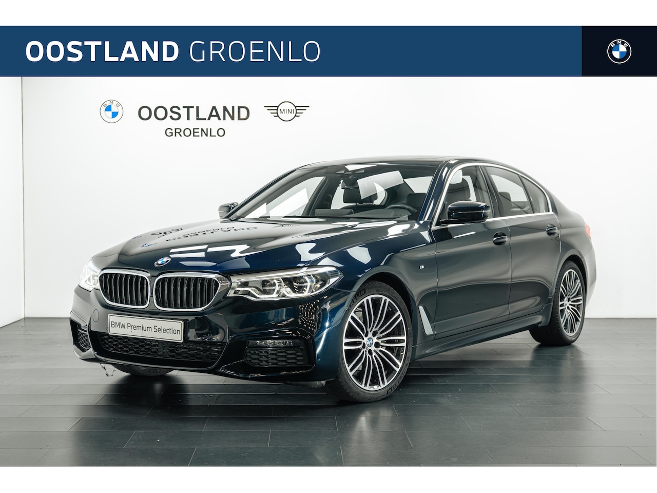 BMW 5-serie - 520i High Executive M Sport Automaat / Schuif-Kanteldak / Achteruitrijcamera / Adaptieve L - AutoWereld.nl