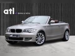 BMW 1-serie Cabrio - 118d High Executive AUT | Leder | Navi | PDC | Clima | Stoelverwarming | Cruise control |