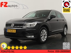 Volkswagen Tiguan - 1.4 TSI Connected Series - Navigatie - Climate Control - Trekhaak