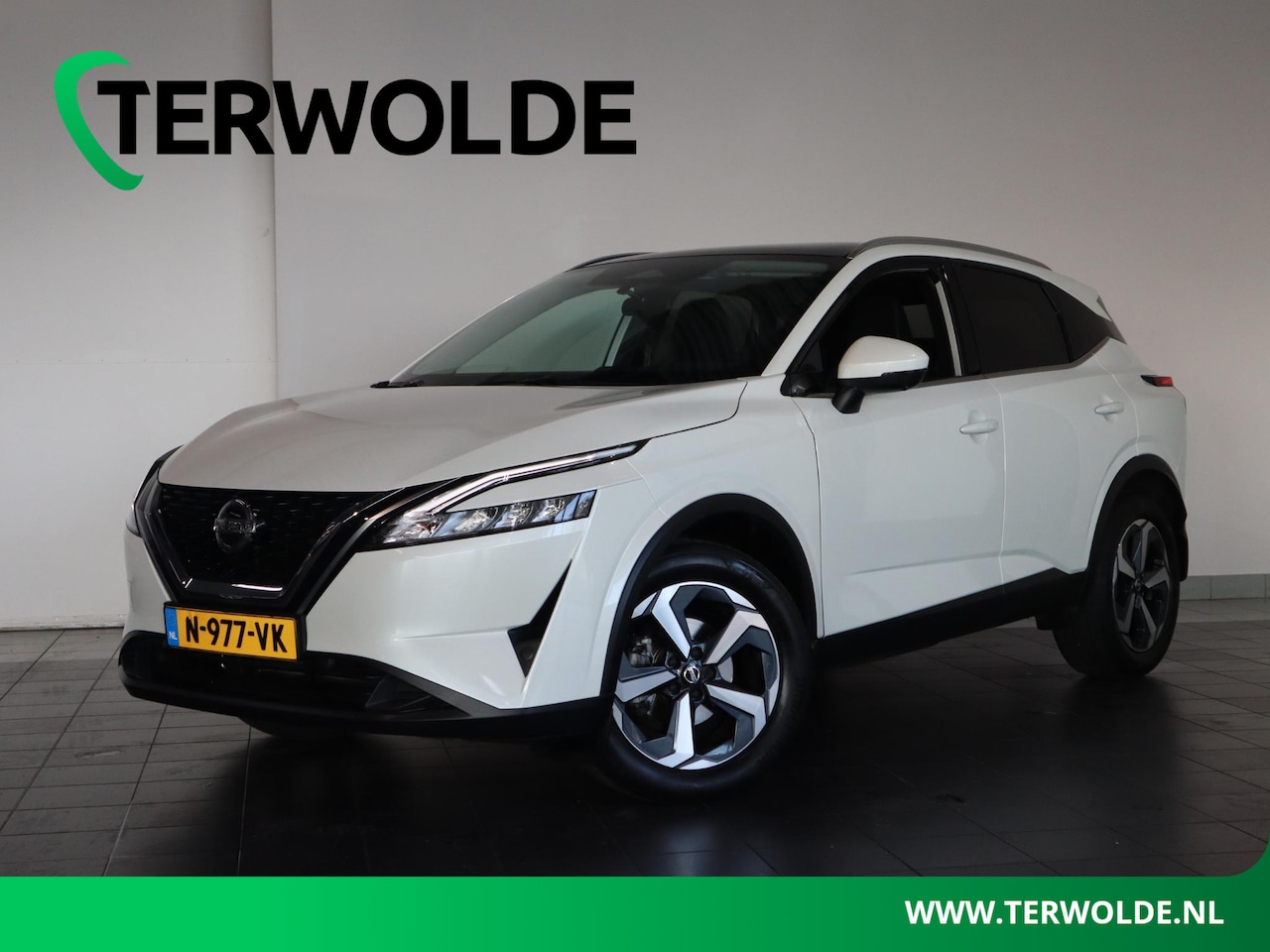 Nissan Qashqai - 1.3 MHEV Acenta | Trekhaak | Panoramadak | 360 camera - AutoWereld.nl