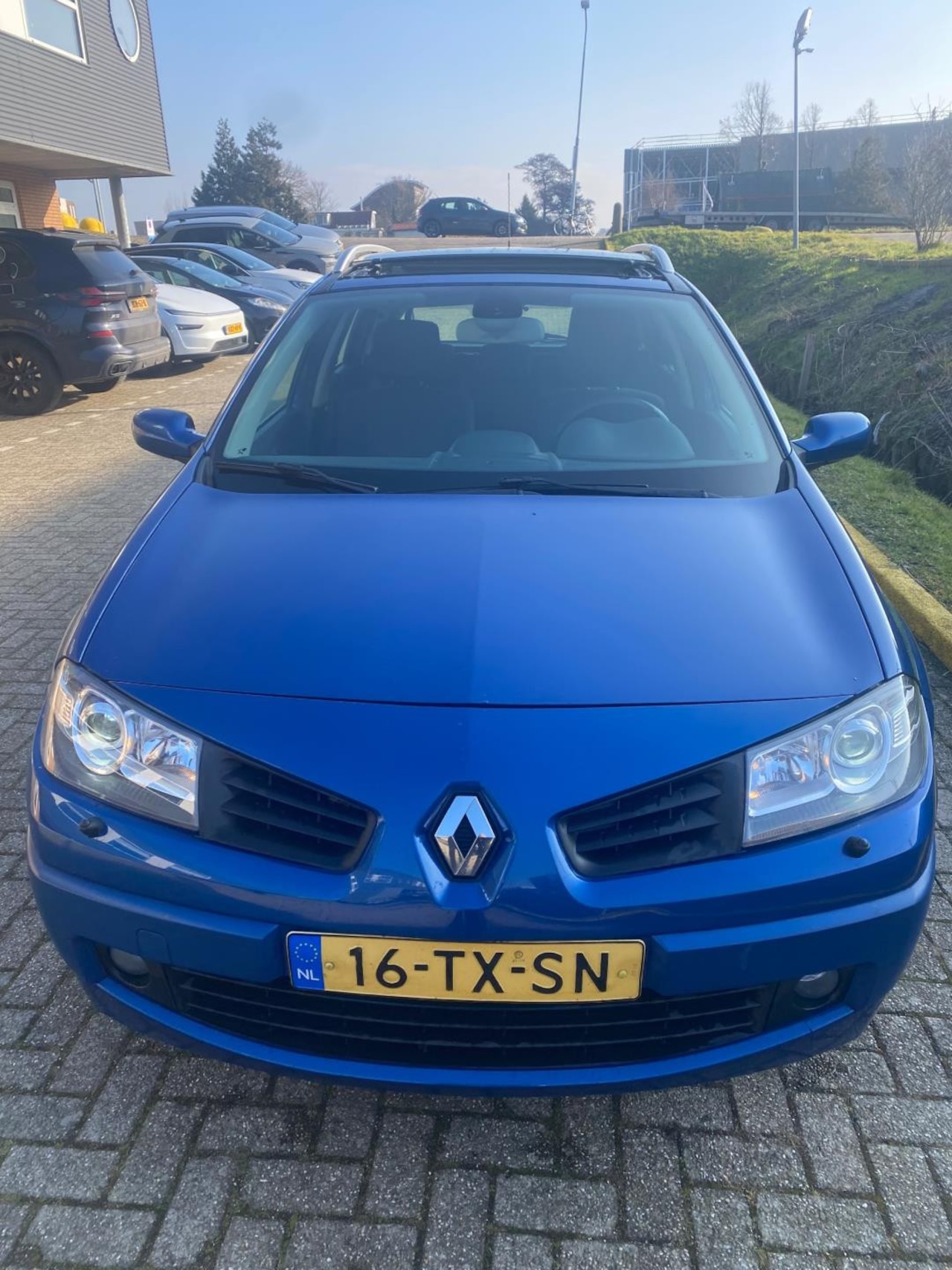 Renault Mégane Grand Tour - 1.6-16V Tech Line 1.6-16V Tech Line - AutoWereld.nl