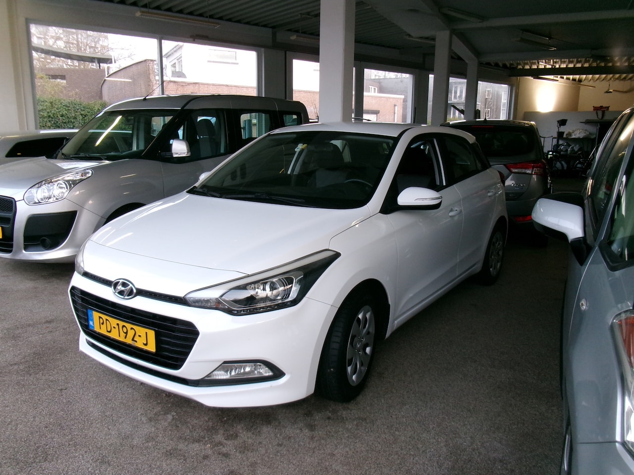 Hyundai i20 - 1.0 T-GDI Comfort 1.0 T-GDI Comfort - AutoWereld.nl