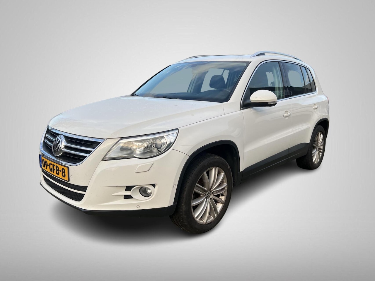 Volkswagen Tiguan - 2.0 TSI Sport&Style 4Motion | TREKHAAK - AutoWereld.nl