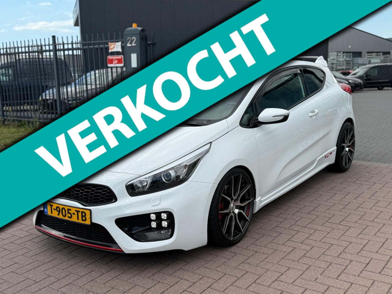 Kia Pro cee'd - 1.6 T-GDi GT 204PK 2015 Facelift Pano Full Options - AutoWereld.nl