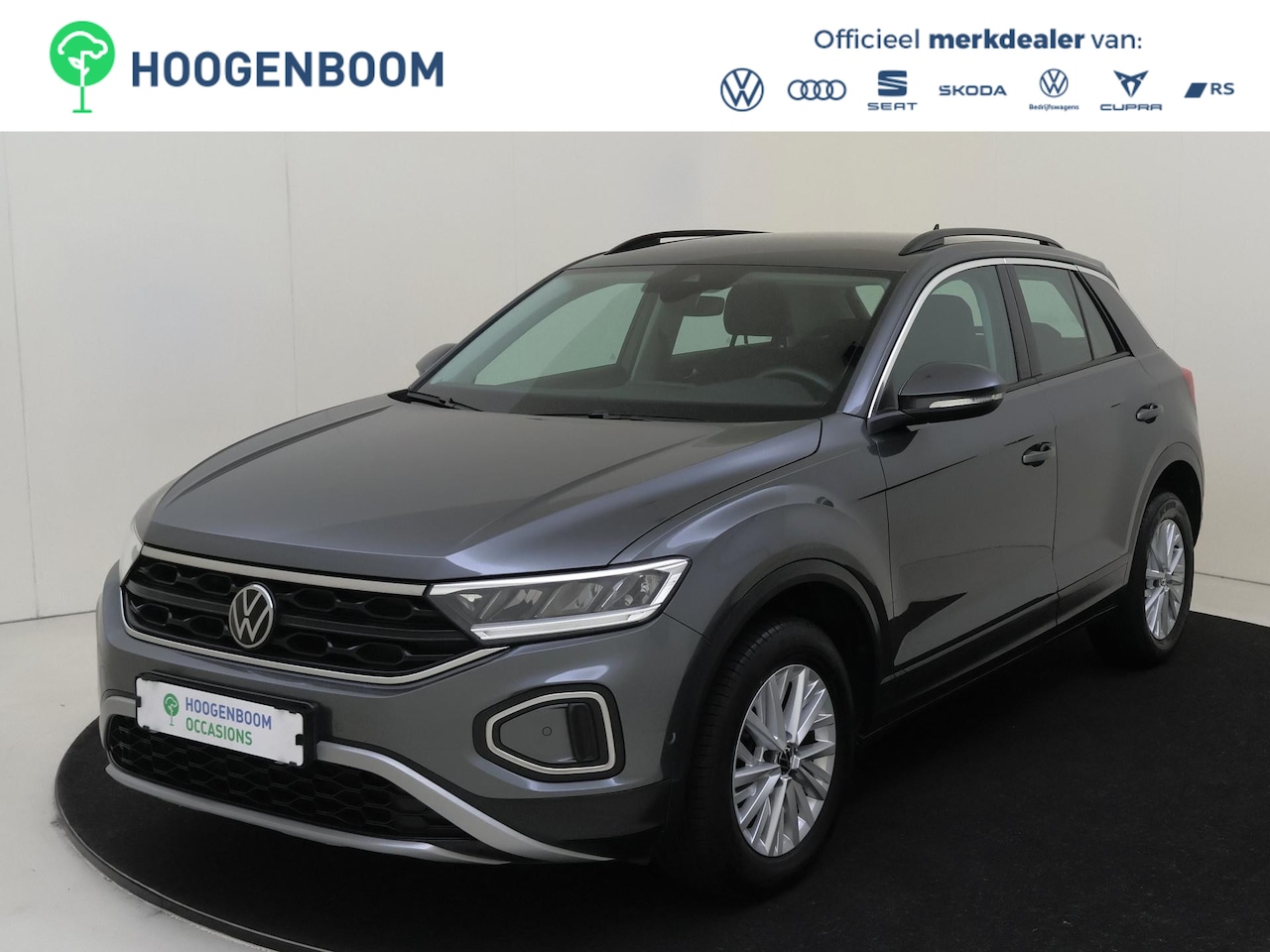 Volkswagen T-Roc - 1.0 TSI Life | CarPlay | Adaptieve cruise control | Parkeerassistent | Elektrisch inklapba - AutoWereld.nl